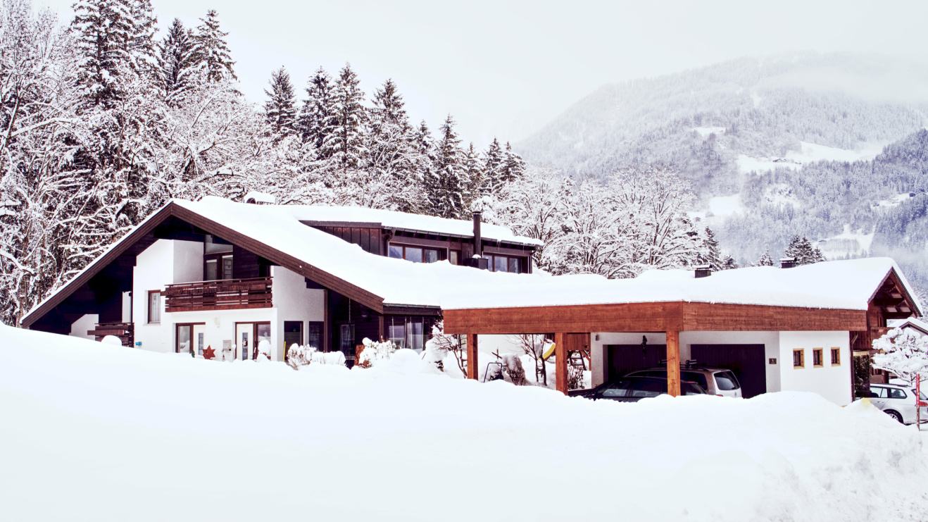 Hausansicht Apartment Diel im Winter